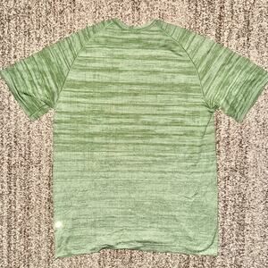 Lululemon Men's Metal Vent Tech Short Sleeve Tee T-Shirt in Green Size Large